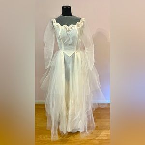 Vintage 1950’s tulle wedding gown